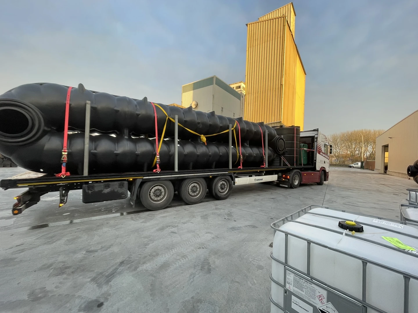 Citerne eau de pluie 20000 litres transport camion livraison