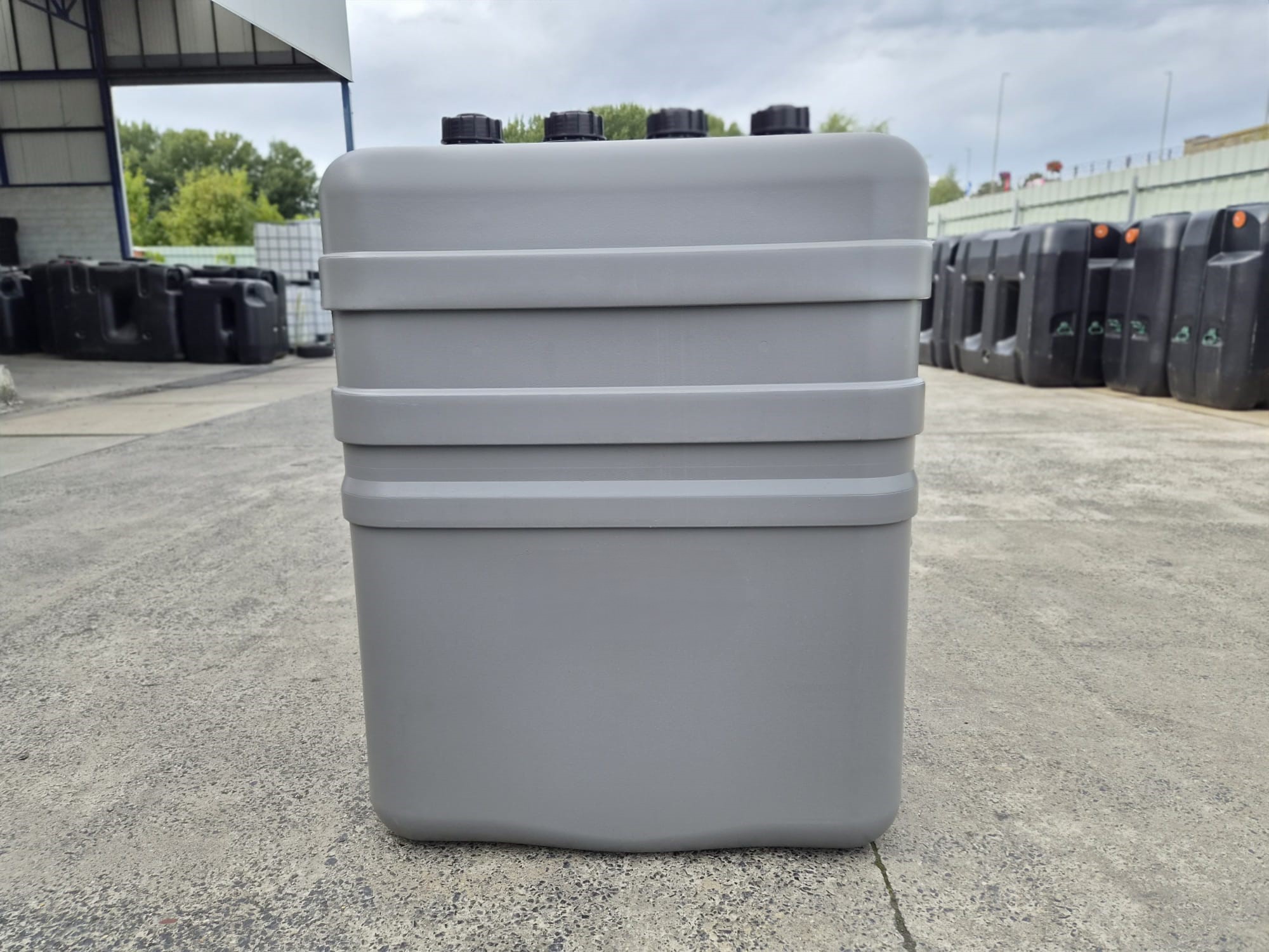 Cuve à mazout 700 litres à double paroi, vue arrière