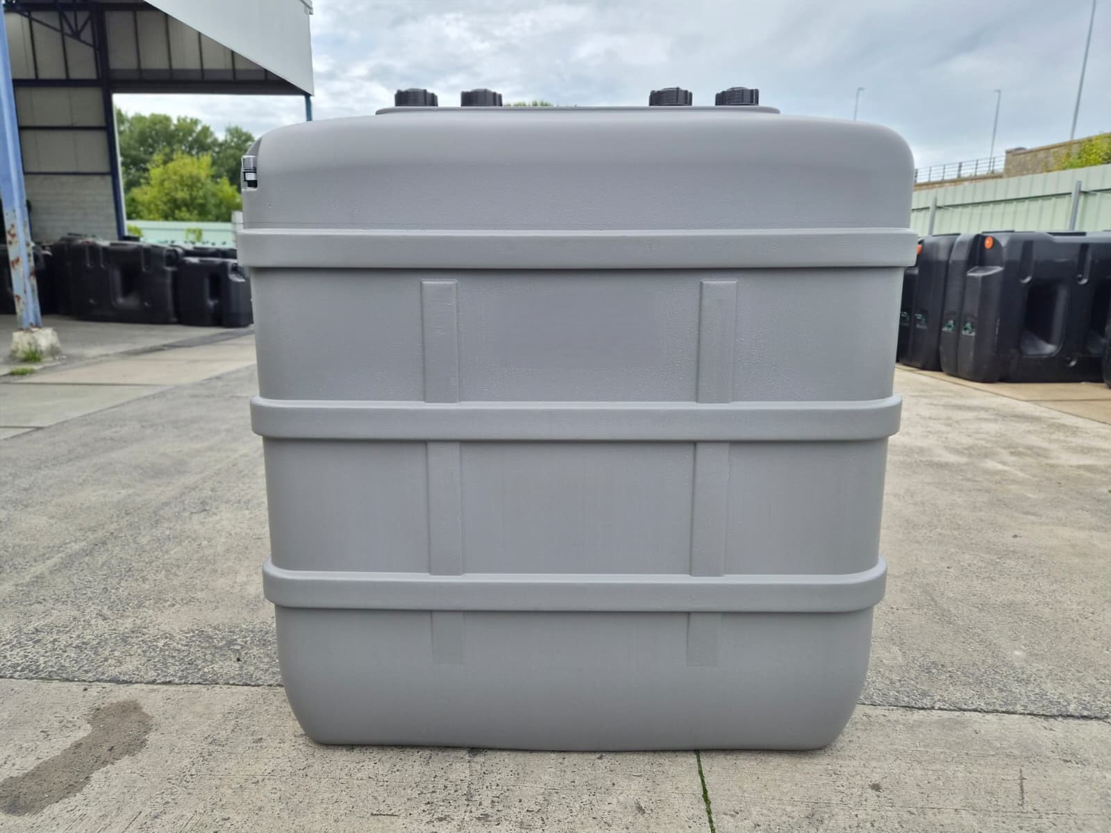 cuve-mazout-2000l-gris-uv-7